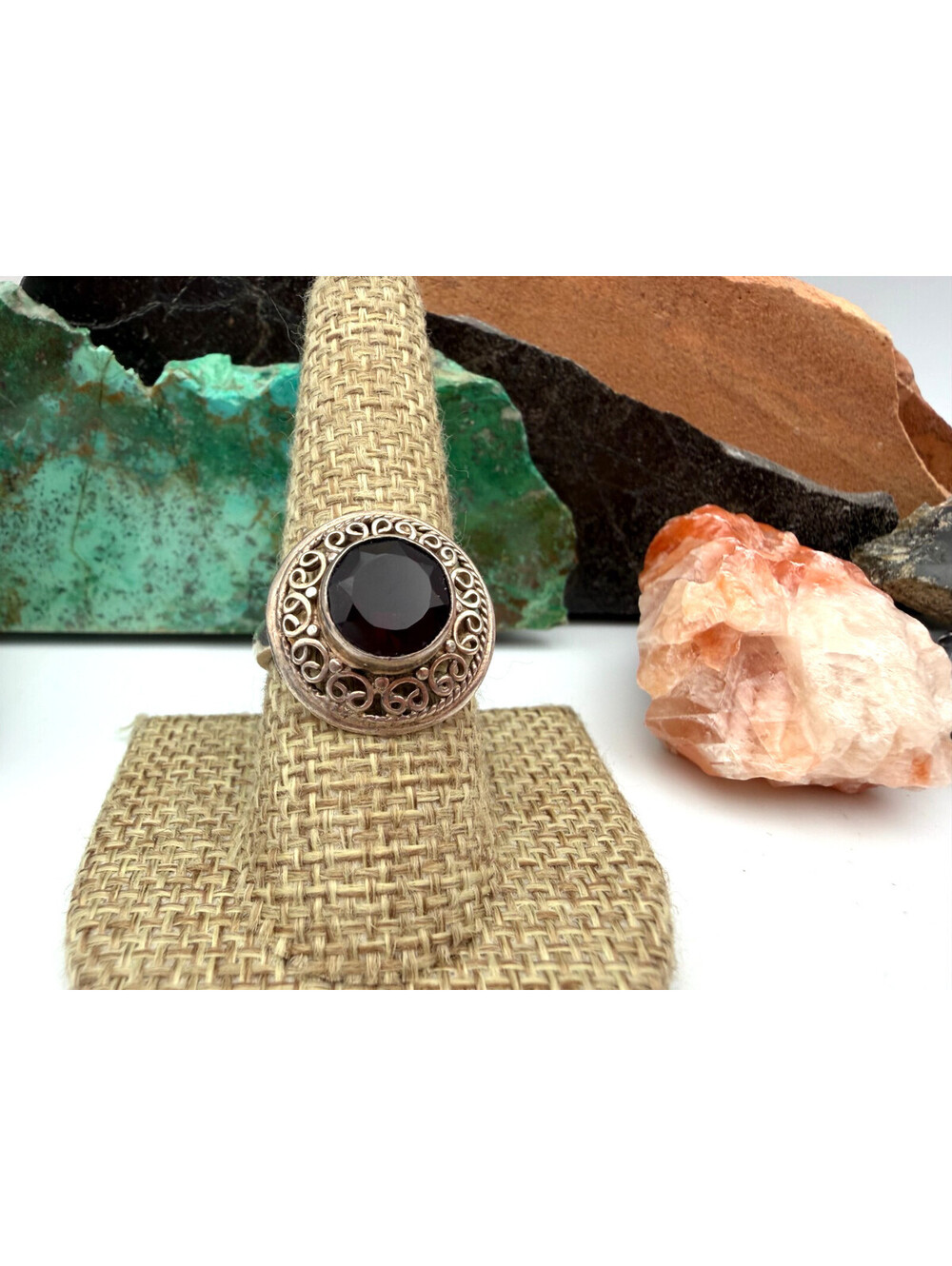 Vintage 3D Red Garnet Gemstone Sterling Silver 925 Ring